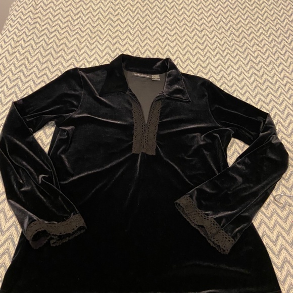 Impressions Velour Black Long Sleeve Shirt - Size Medium - Picture 3 of 9